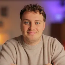 A profile image of Sam Bird